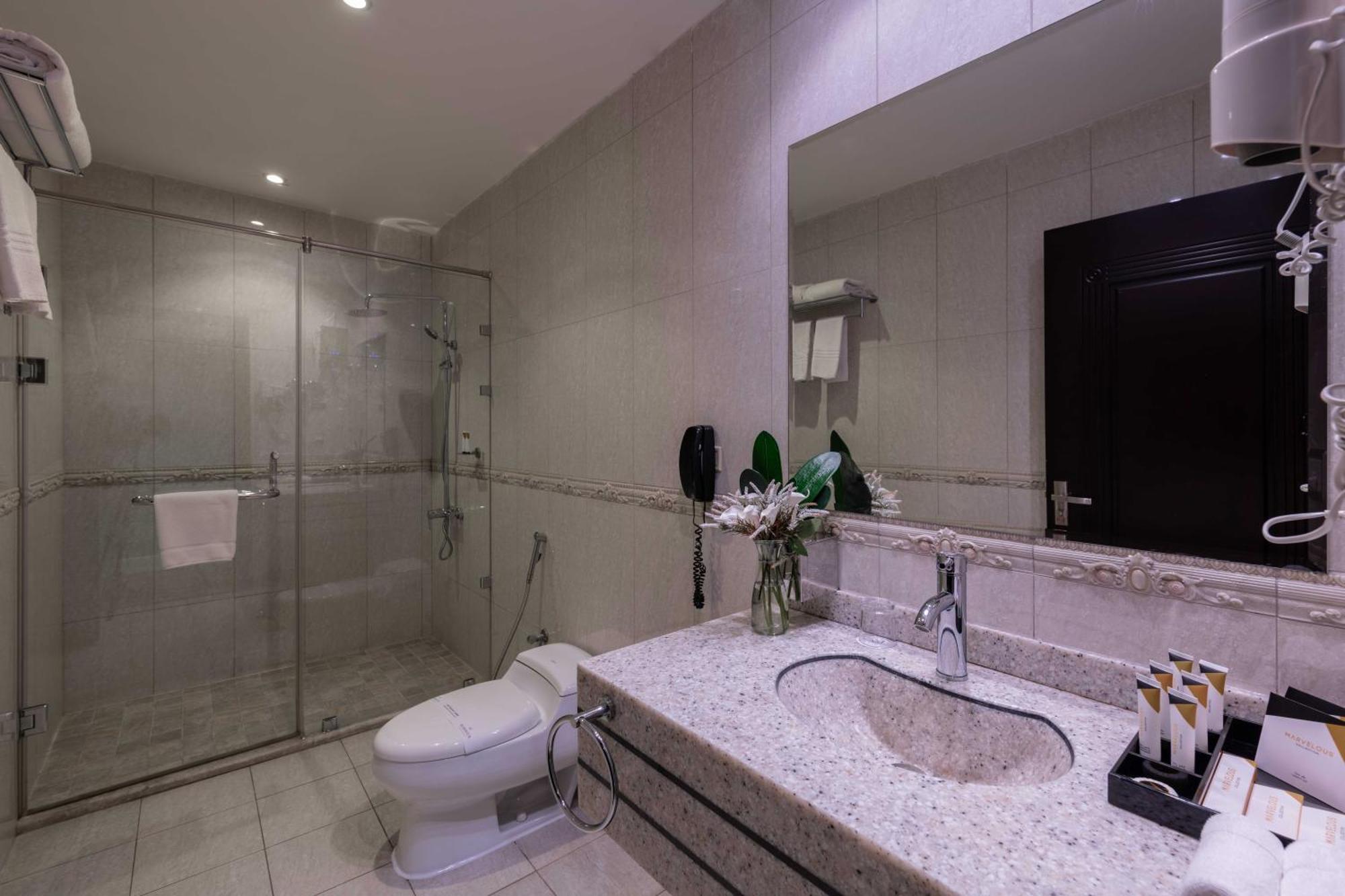 Warwick Al Jubail Hotel Exterior photo